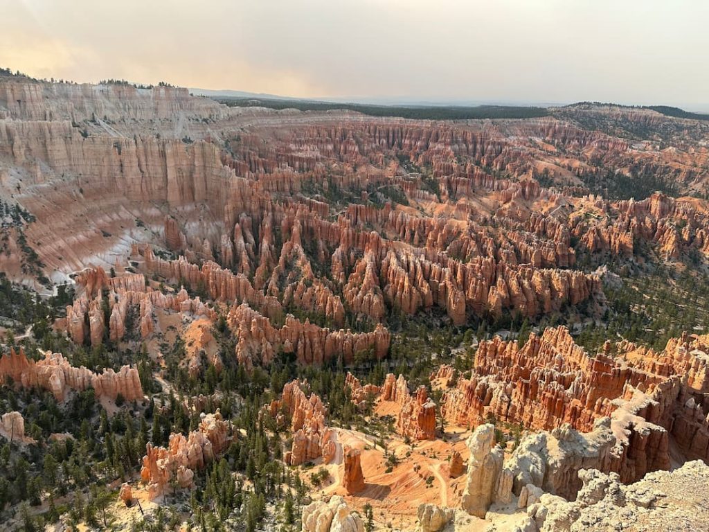Photo de l'amphithéâtre à Bryce Canyon National Park vue depuis Inspiration Point