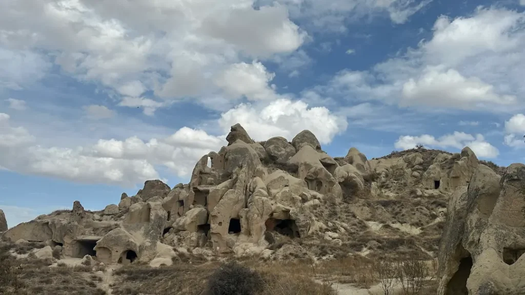 Maisons troglodytes au musée à ciel ouvert de Zelve Cappadoce Turquie