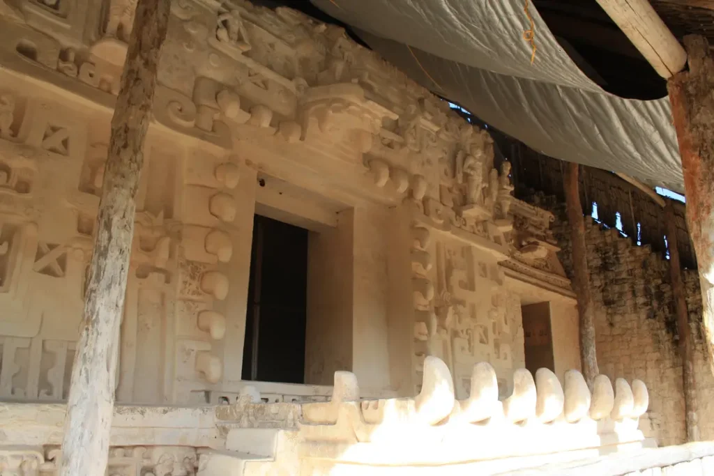 Site de Ek Balam près de Valladolid visité par une mère et son ado au Mexique