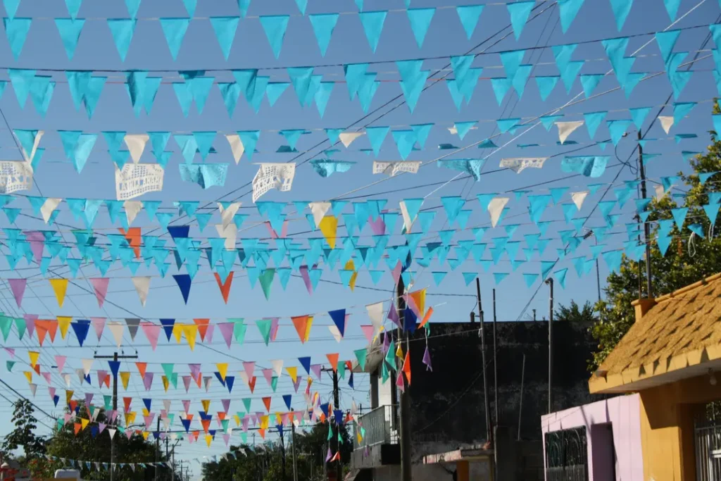 Ville d'Izamal visitée par une mère et son ado, en allant à Merida, au Mexique