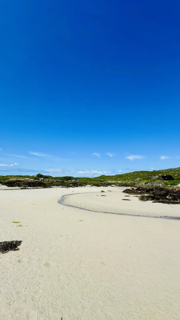 Plage de sable blanc scintillant sur l'ile de Harris, Hebrides extérieures, Ecosse, Royaume Uni